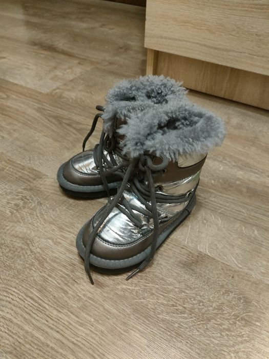 Зимние детские сапоги для девочки