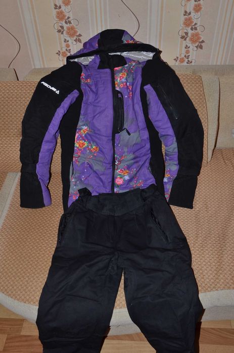 Зимний комбинезон женский