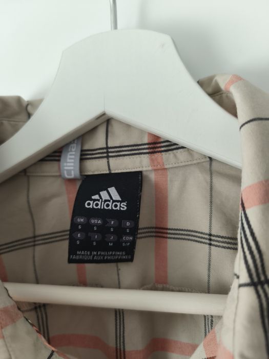 Cămașă casual Adidas – Design unic și stil deosebit