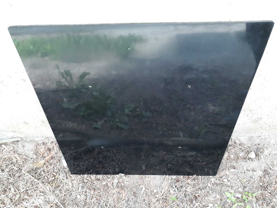 Panou 70 x 66 cm din plexic negru lucios , plastic 1 cm grosime