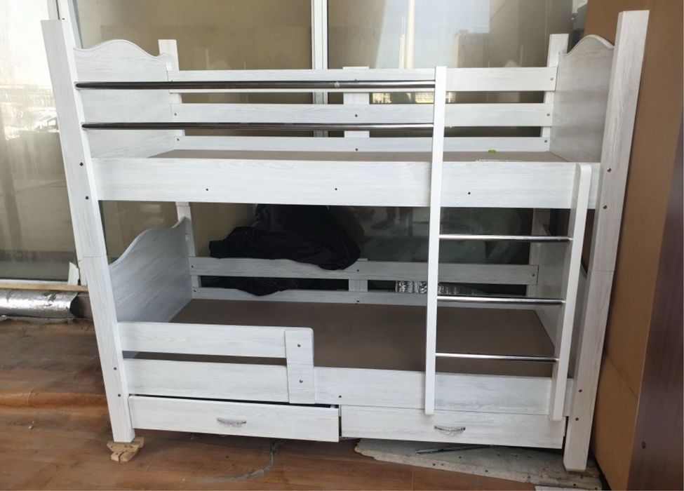 2 qavatli Kravat sotiladi