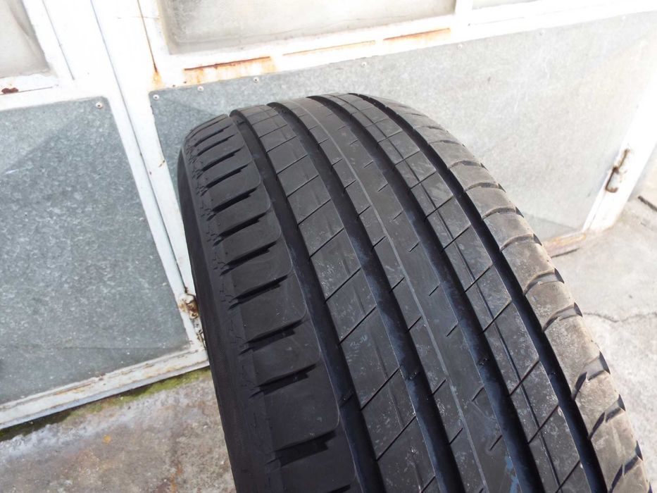 vand o singura anvelopa de vara 235/65/17 michelin latitude sport3