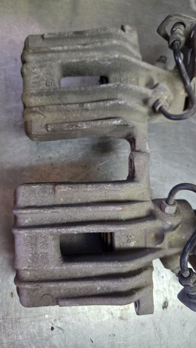 Задни спирачни апарати VW GOLF 5 TDI