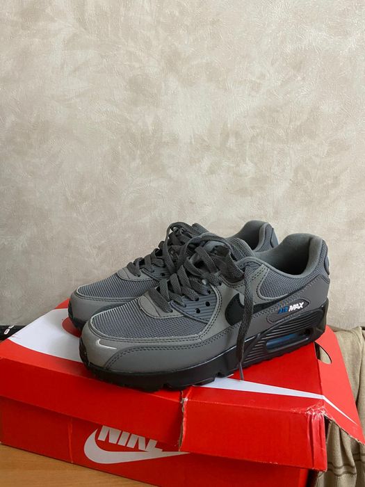 Продам кросы новый