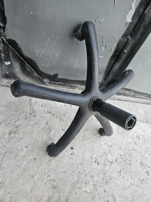 Крестовина кресла