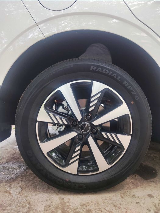 Продам комплект оригинальных колёс от BYD E2