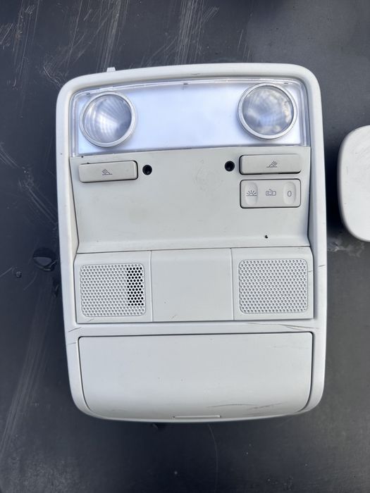 Плафон Преден/Заден VW Passat B6