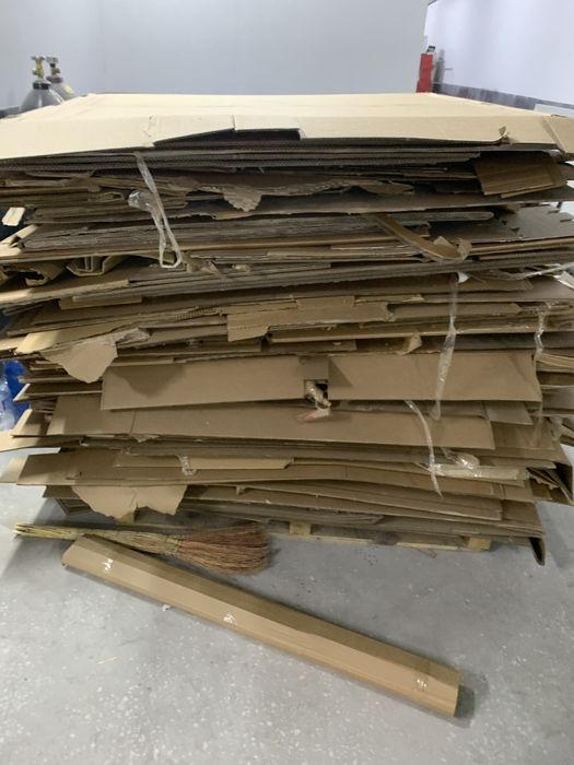 Maklatura makalatura makultura metallom oq qog’oz kitob jurnal