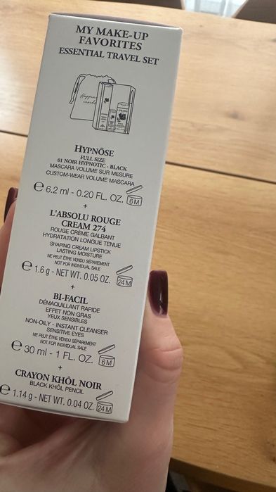 Комплект Lancôme. Пътен комплект: спирала, червило, молив, дегримьо