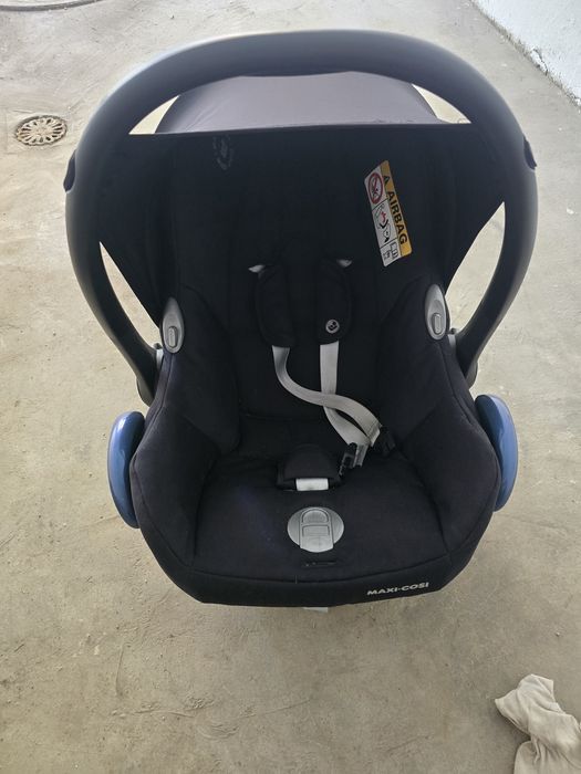 Намалена цена! Столче и база за кола Maxi Cosi Cabriofix