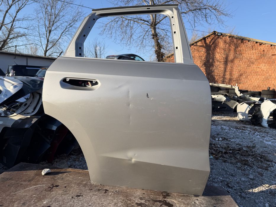 Врата BMW X1 U11