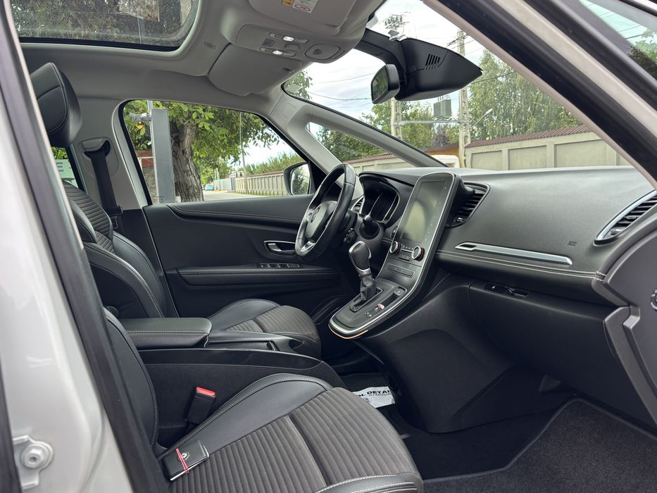 Renault grand scenic 1.3 tce 2019 RATE 7 loc euro6 alb berlat panoramic