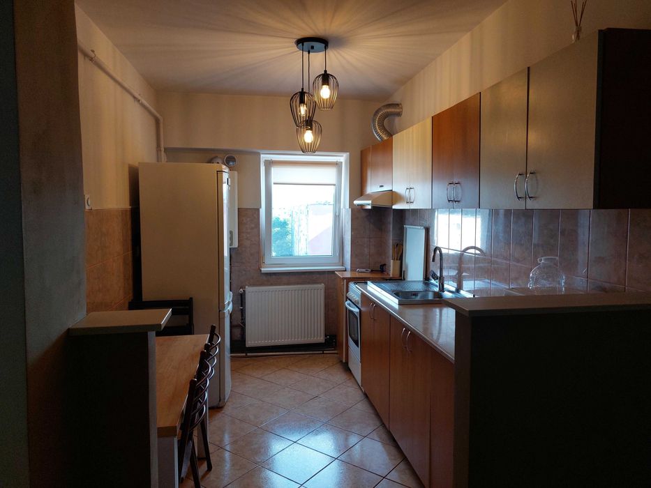 Chirie apartament 2 camere Titulescu