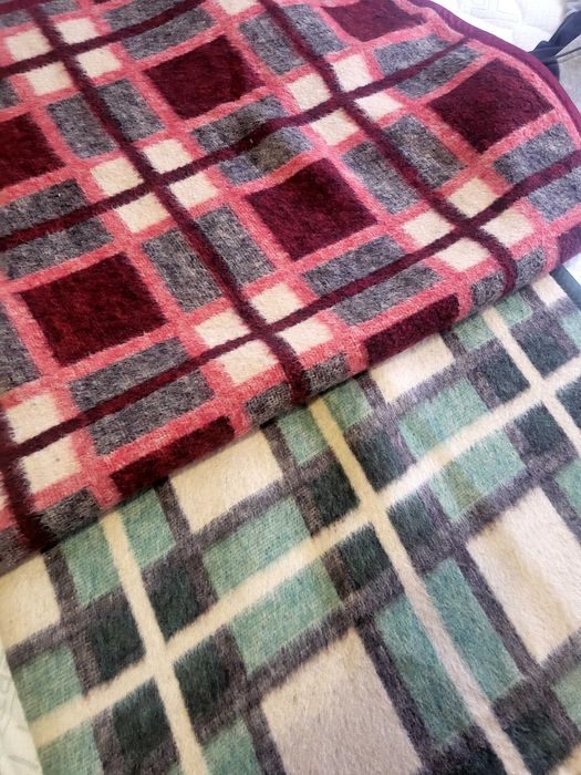 Вълнени.  одеала