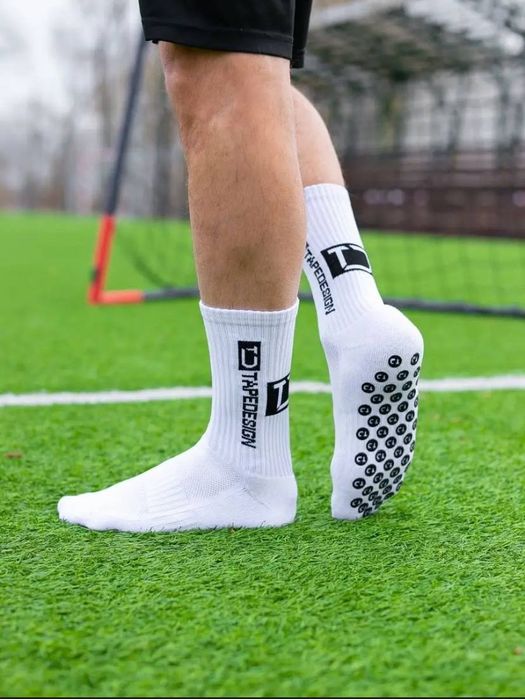 Футболные нескользящие носки