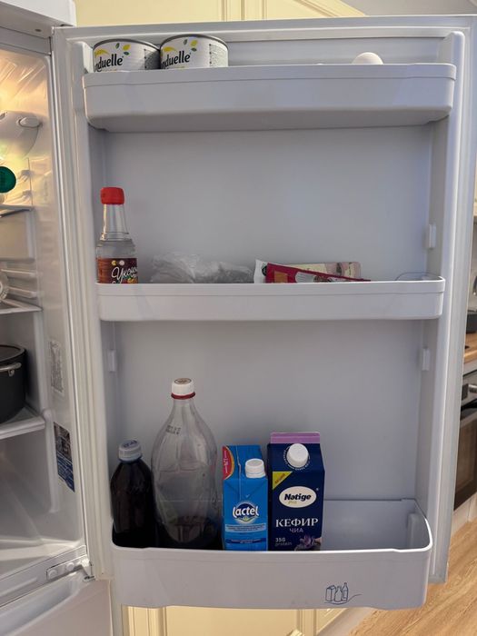 Б/у холодильник Indesit