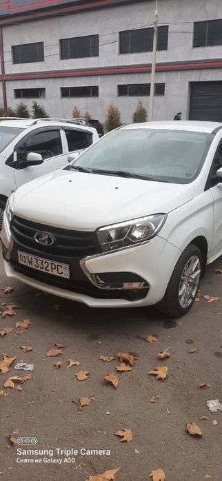 Lada X ray Avtomat 2020-yil srochna sotiladi