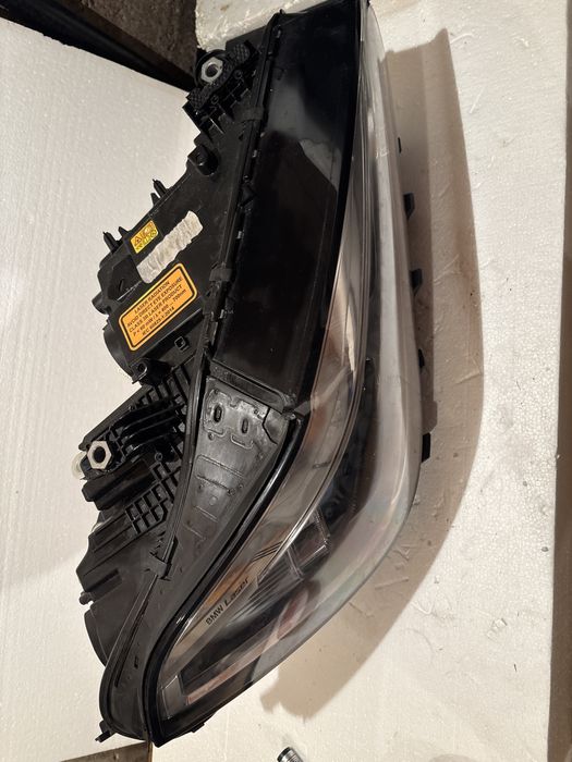 Десен фар BMW X5 G05 2018-