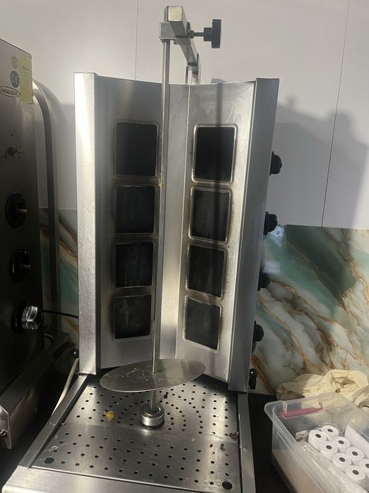 Aparat shaorma pe curent