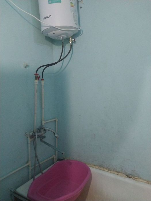 1/1/4  сотилади. 40м²
