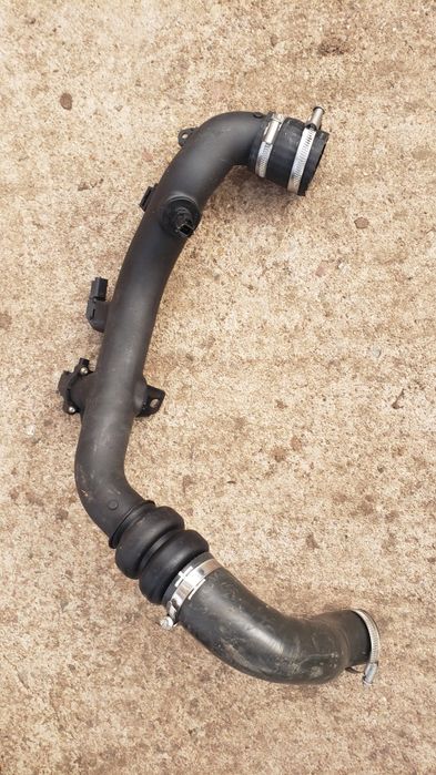 Маркуч за интеркулер Ford Galaxy III, Mondeo 5, S-Max и за Ford Kuga 2