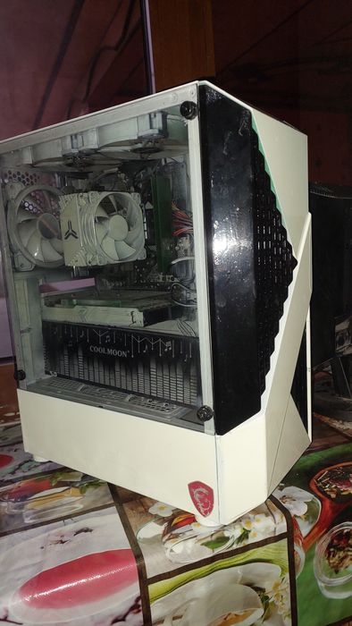 Игровой компьютер сотилади