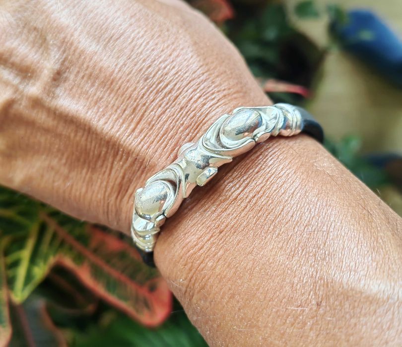 Мъжка сребърна гривна, гривна от сребро и кожа, голяма сребърна гривна