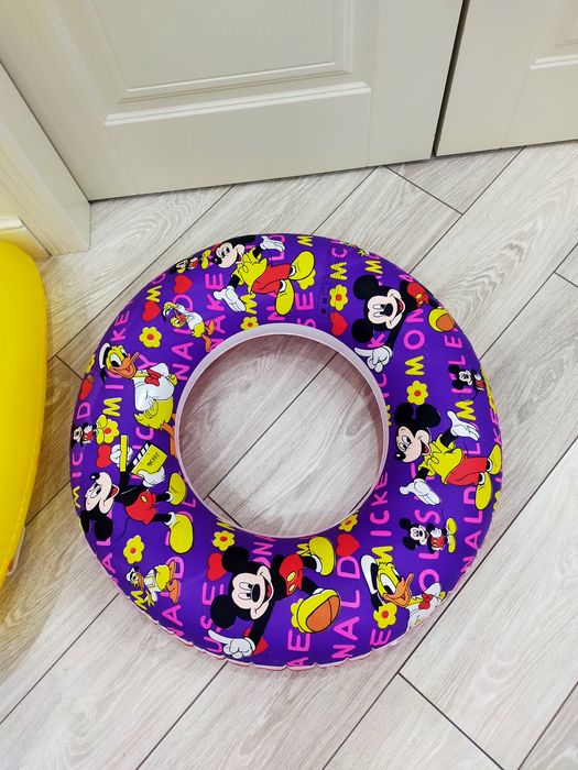 Продам предметы для плавания.