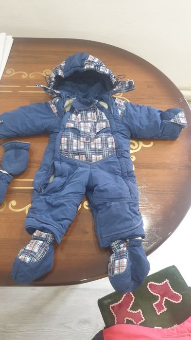 Продам детский комбинезон