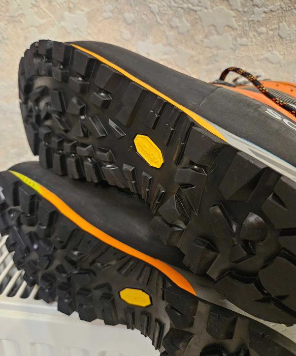 Bocanci de trekking Scarpa