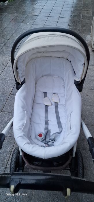 Peg Perego - Carut si Scoica cu isofix