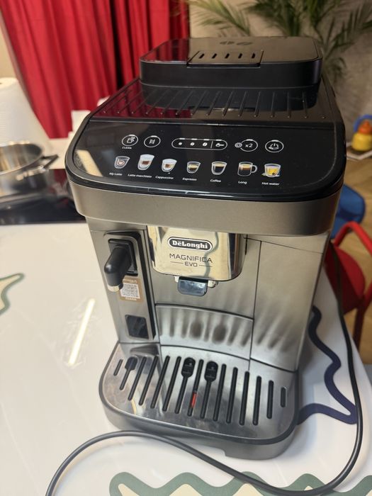 Кофемашинка DELONGHI