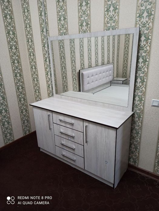 Spalni mebel sotiladi