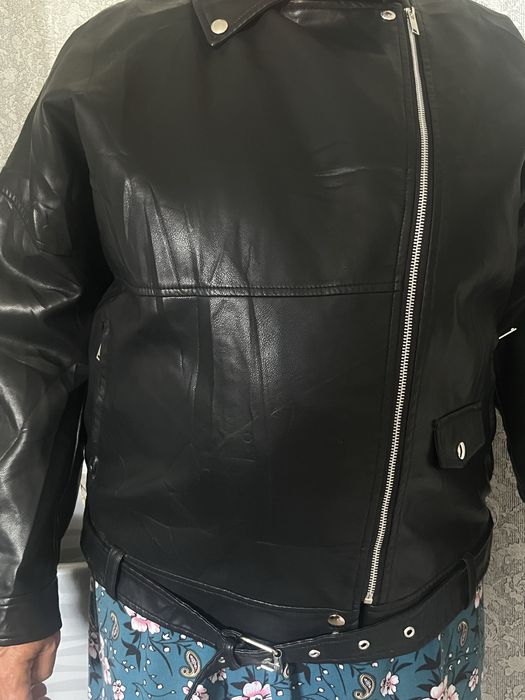 Продам кожаную куртку