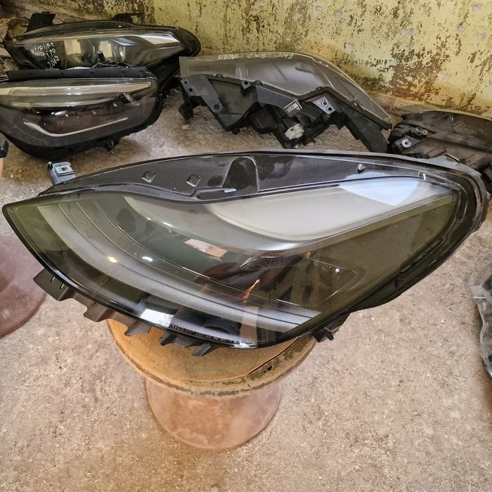 Tesla MODEL 3 MODEL Y 2023 ляв и десен фар 4бр