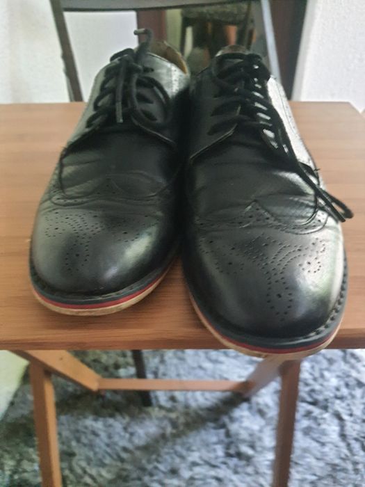 Pantofi adolescenți mărimea 39