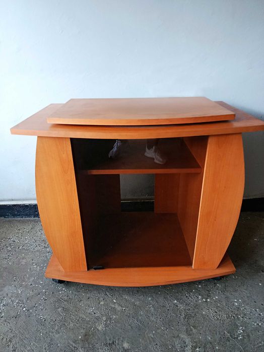 Шкаф за телевизор