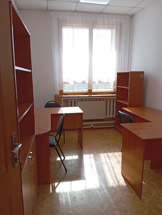 Офис   20 кв    2 этаж.