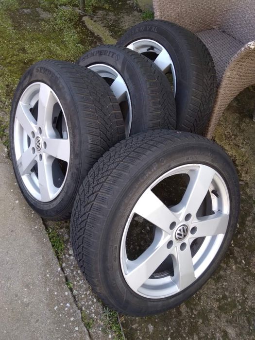 Гуми с джанти 205/55/17.