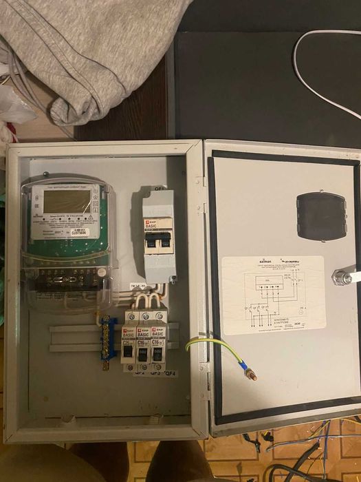 Электрощиток с счетчиком 220