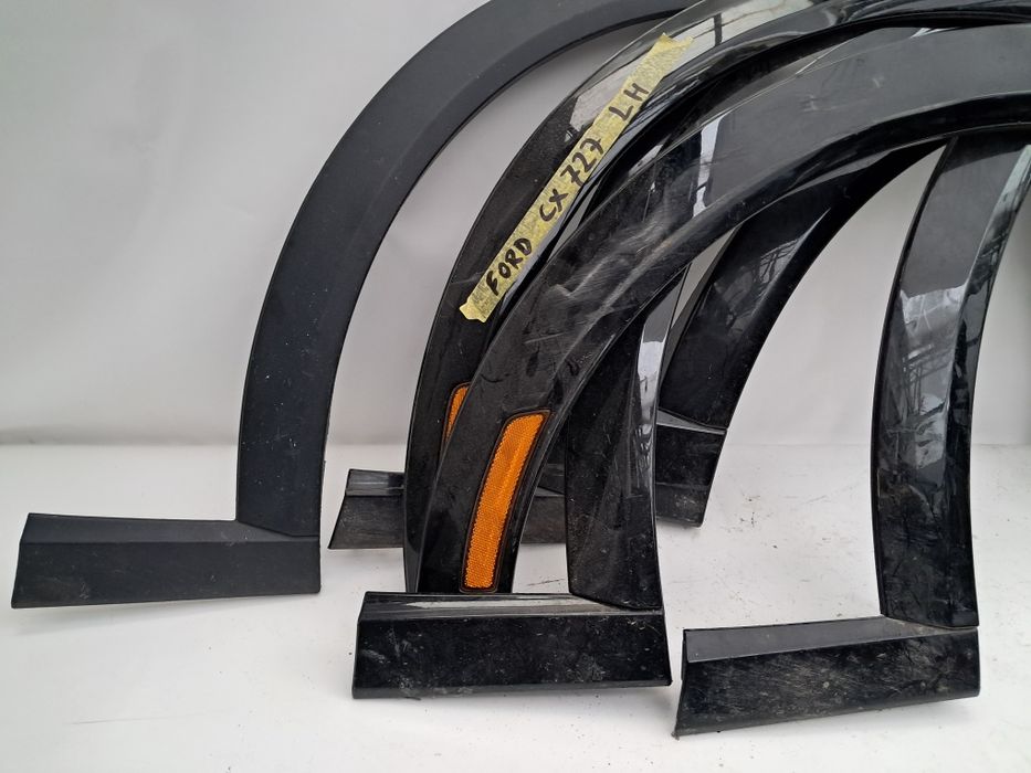 Лайсна калник Ford Mustang  2020/2025г