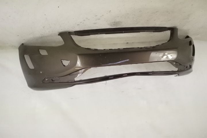 Предна броня Оригинална със сензори и миещи устройства в добро състоян