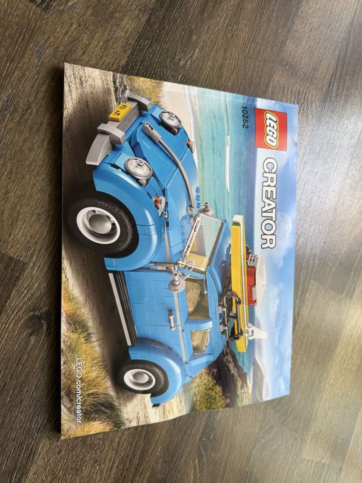 LEGO Creator Expert: Volkswagen Beetle 10252