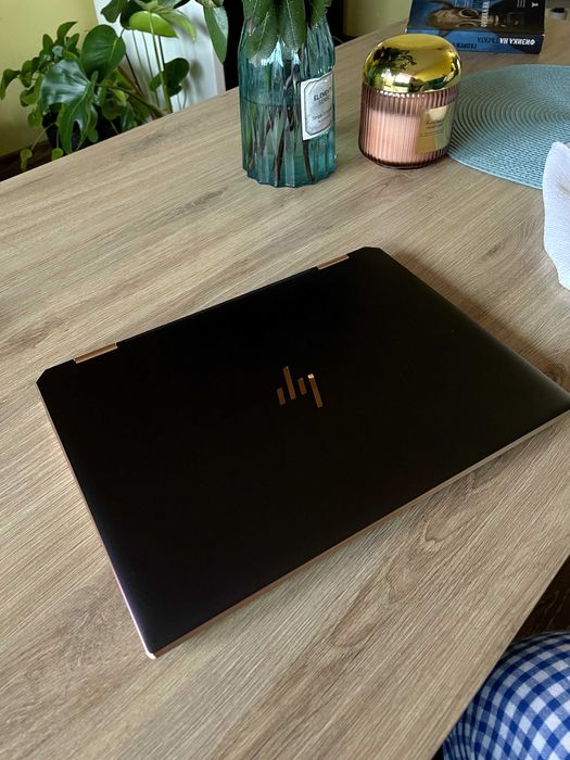 Лаптоп HP Spectre x360 Convertible 14-ea0xxx