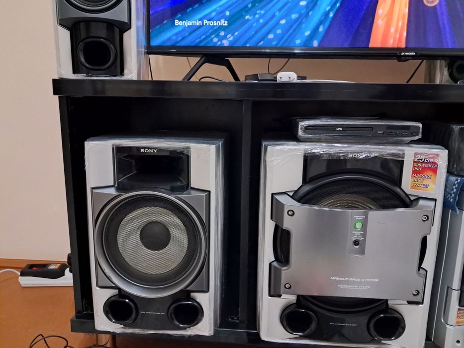 Музыкальный центр SONY MHG1100 DH 10000 WAT