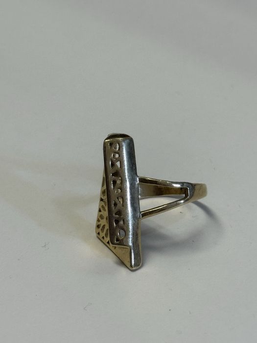 златен дамски пръстен 3.67гр 14к 585