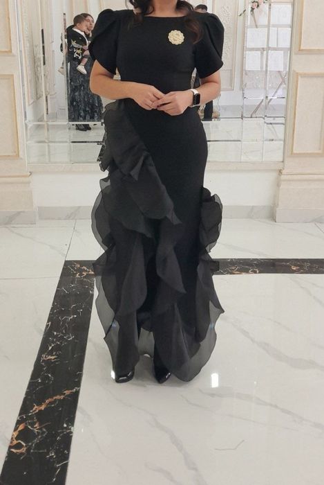 Продам платье практически новая