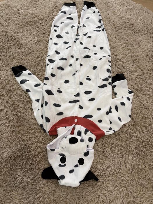 Costum de pijama dalmațian,unisex,cu gluga.