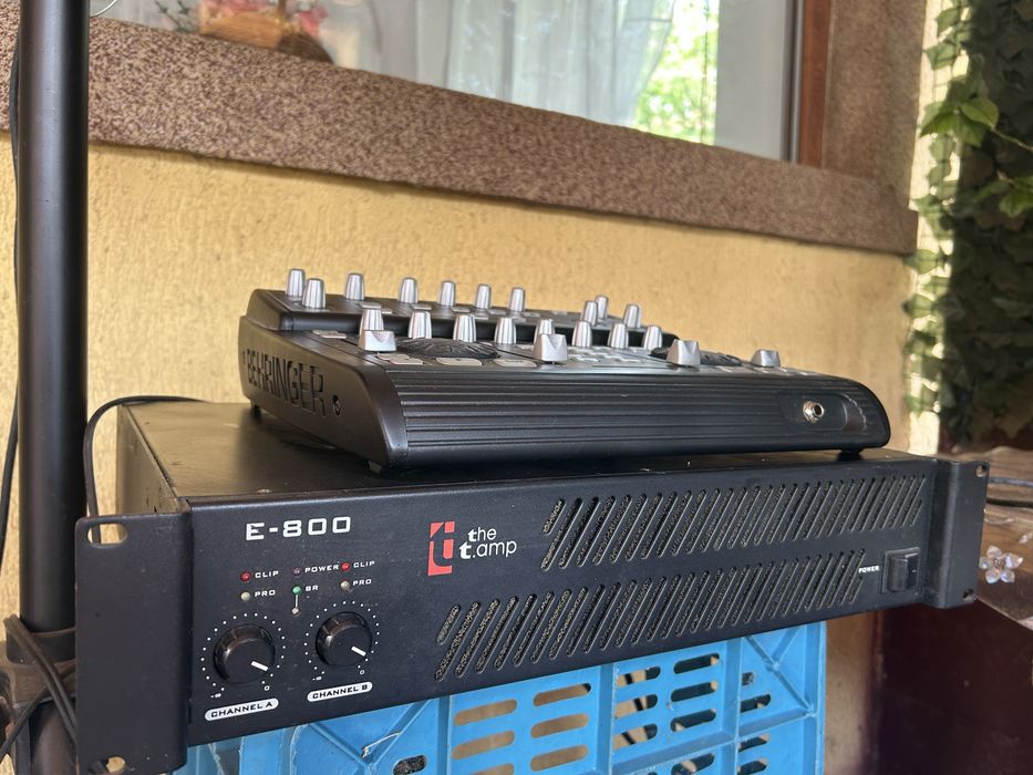 Sistem audio complet Behringer, boxe Studio M