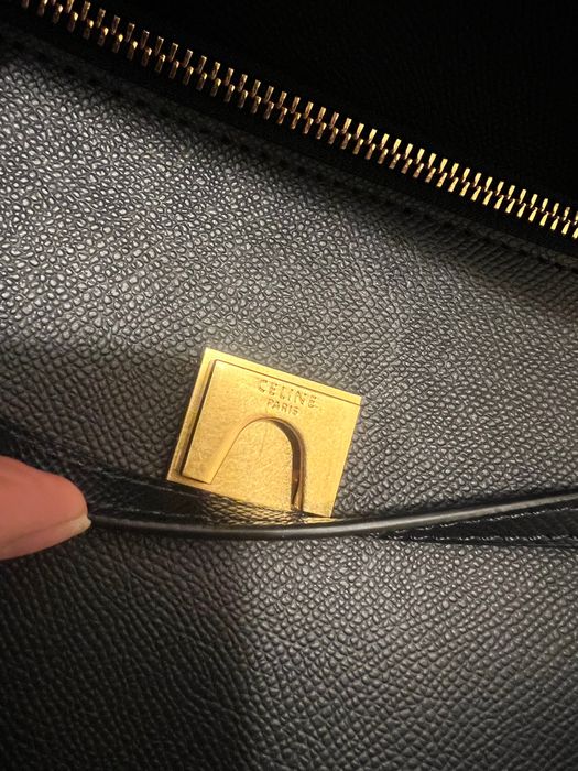 Кожена черна чанта celine